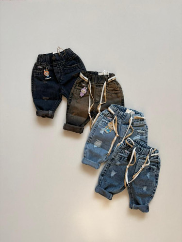 شلوار جین نقلی